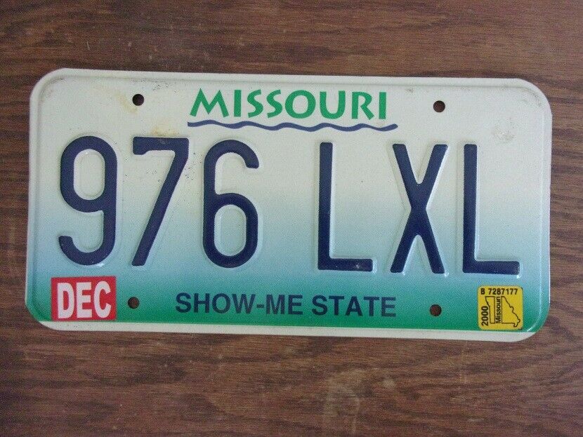 2000 Missouri License Plate 976-lxl