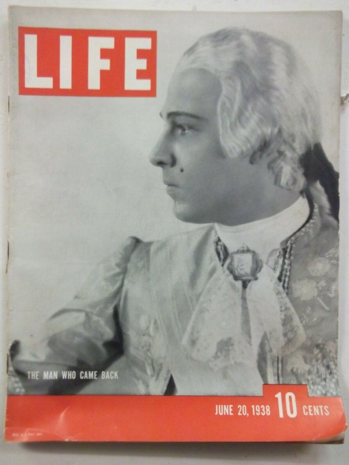 Life Magazine - June 20, 1938 - Rudolph Valentino/japan Bombing Of Canton