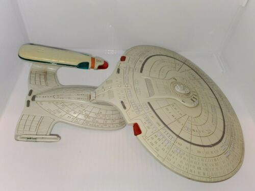 Star Trek Ncc-1701-d Enterprise 1992 Paramount Pictures Playmates Ship .works